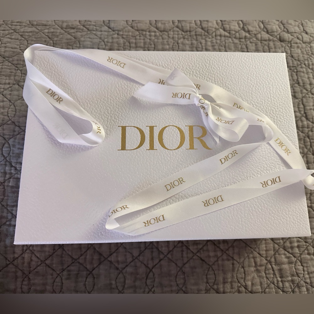 Dior Classic white pebble and gold gift box